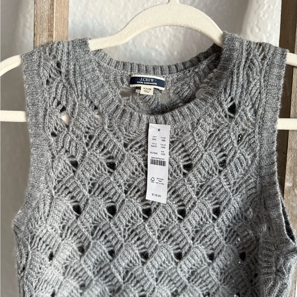 Gray Sleeveles - Picture 3 of 4